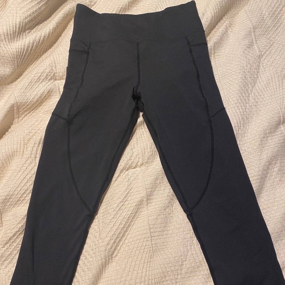 Black Zyia 7/8 leggings size L